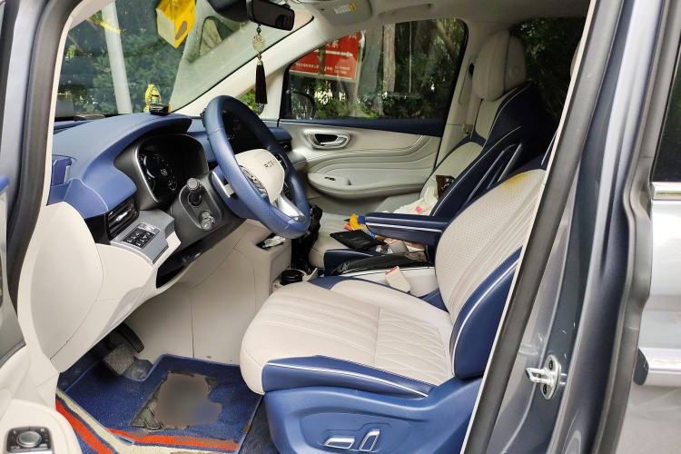 Used Roewe iMAX8 2022 400TGI Prestige Edition
