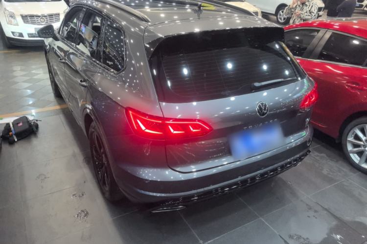 Used Volkswagen Touareg 2021 3.0 TSI Luxury Edition Black Diamond Sport Package