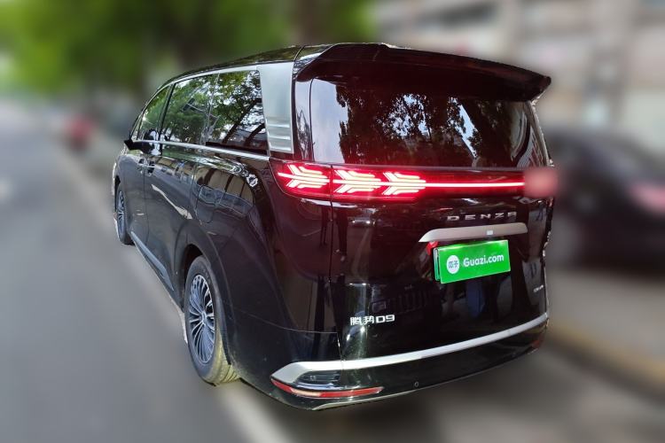 Used Denza D9 2022 DM-i 970 Four-Wheel Drive Prestige Model Rear Left 45 Deg