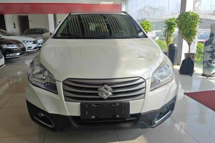 Used Suzuki S-Cross 2015 1.6L CVT Two-Wheel Drive Entry-Level Trim