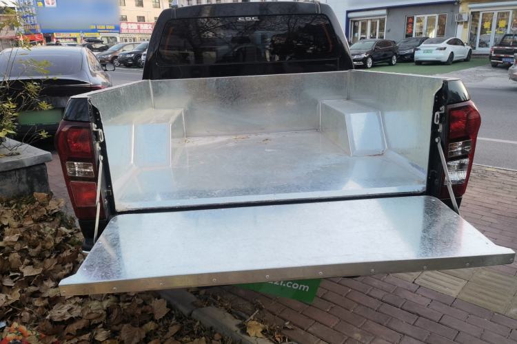 Used Isuzu D-MAX 2019 3.0T Four-Wheel Drive Automatic Ultra-Luxury Version 4JJ1-TC HI
