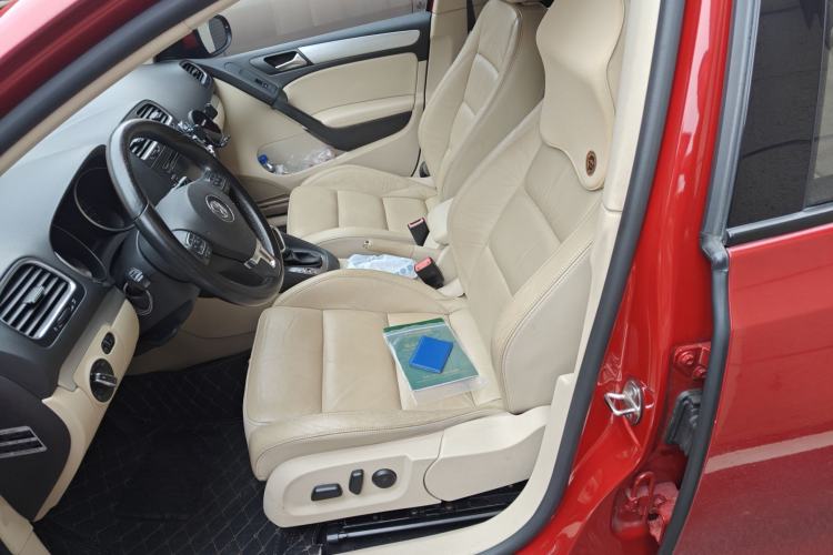 Used Volkswagen Golf 2012 1.4TSI Automatic Luxury Edition
