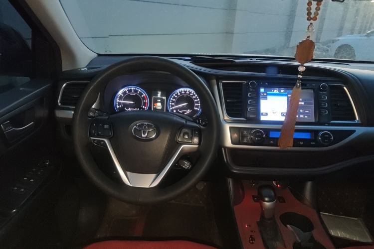 Used Toyota Highlander 2015 2.0T Four-Wheel Drive Luxury Navigation Version with 7 Seats

