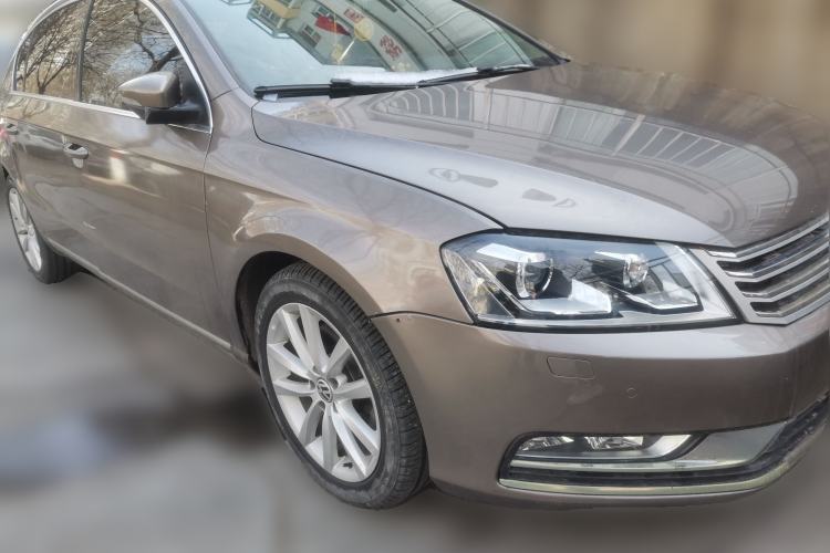 Used Volkswagen Magotan 2012 1.8TSI Prestige Model Front Right 45 Deg