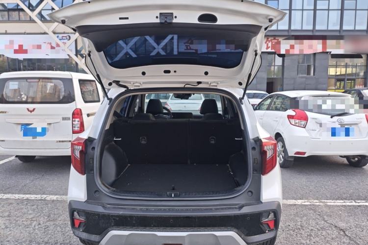 Used Kia Seltos 2023 1.5L CVT Luxury Edition Trunk