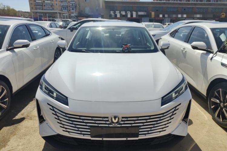 Used CHANGAN Eado 2025 Blue Whale 1.5T 500Bar Prestige Model
