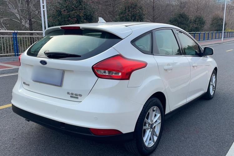 Used Ford Focus 2017 Hatchback EcoBoost 125 Automatic - Ultra-Powerful Style Edition with Smart Drive Features