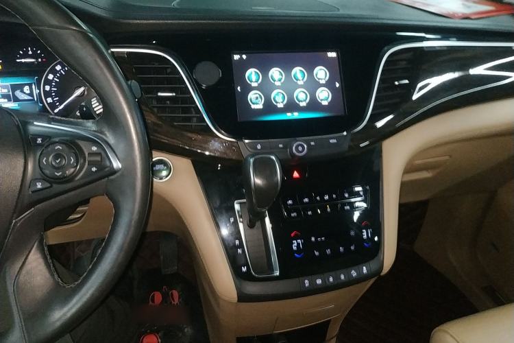 Used Buick GL8 2018 ES 28T Flagship Model China VI Standard
