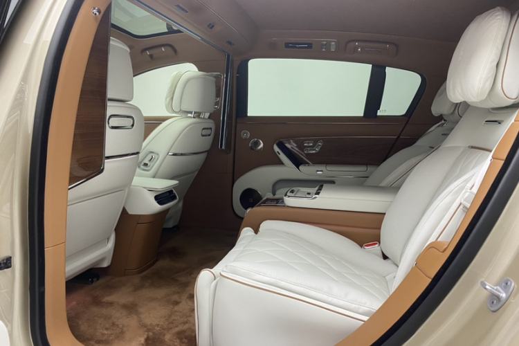 Used Hima S800 2025 Model, Range-Extended Starlight Executive Edition, 4 Seats
