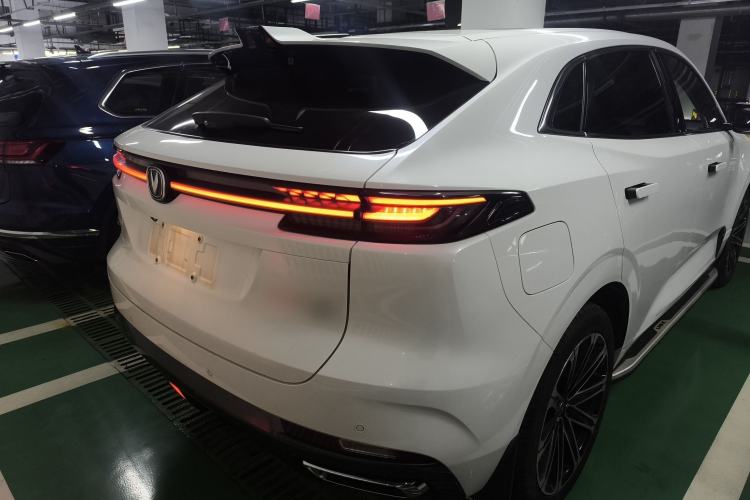 Used CHANGAN UNI-K iDD 2022 Blue Whale iDD 130km 1.5T Prestige Model Right Rear Taillight