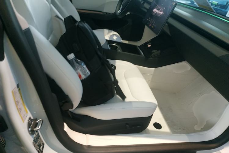 Used Tesla Model 3 2025 Model Long-Range Rear-Wheel-Drive Version Right Front Seat