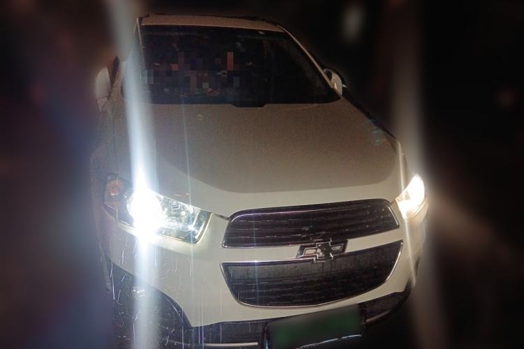 Used Chevrolet Captiva 2015 2.4L 4x4 Flagship Edition 7-Seater
