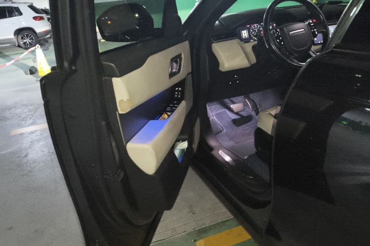 Used Land Rover Range Velar 2017 P380 R-DYNAMIC SE Driver Seat