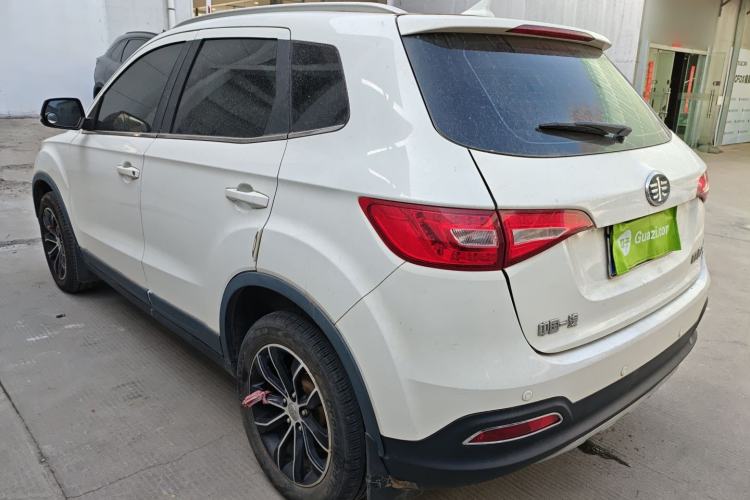 Used FAW Senya R7 2016 1.6L Manual Luxury Model