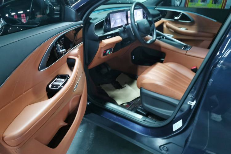 Used EXEED Lingyun 2025 300T Two-Wheel Drive Starry Edition