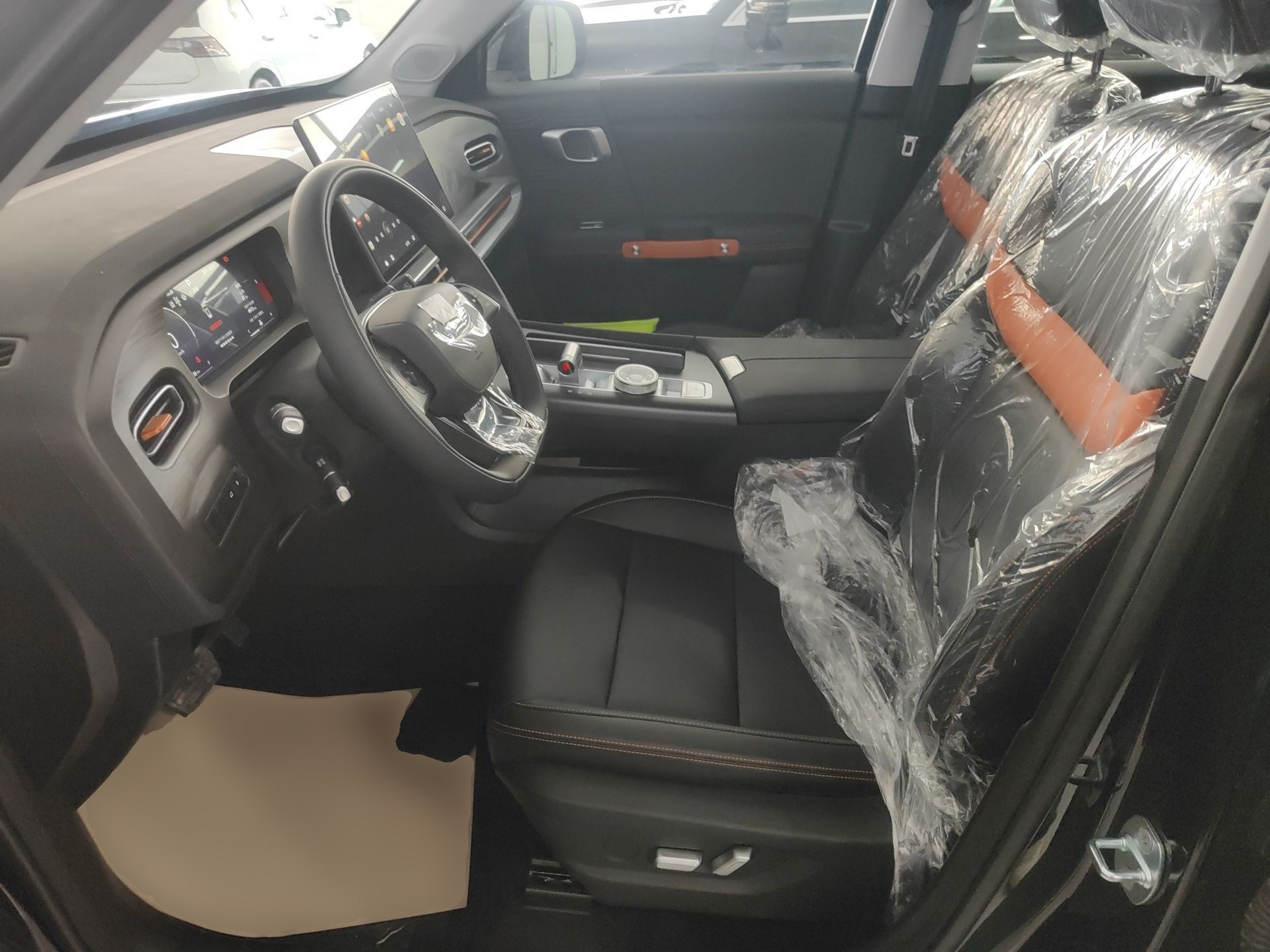 Переднее сиденье в автомобиле