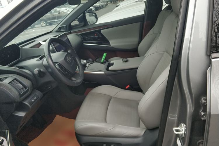 Used Toyota GAC bZ4X 2022 X-MODE Four-Wheel Drive Pro Left Front Seat