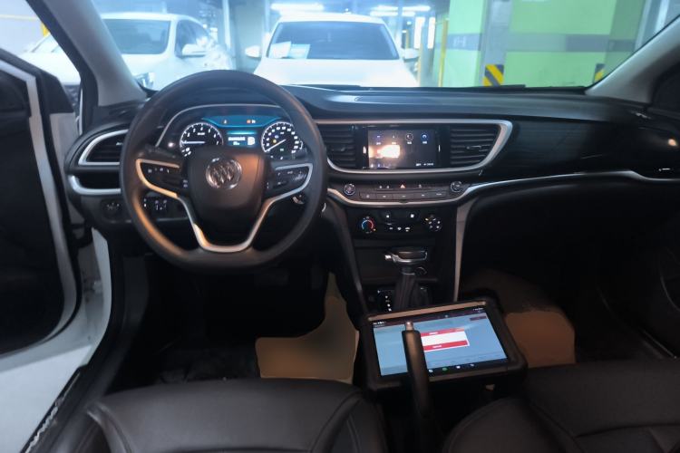 Used Buick GT 2021 Revised Version Flagship 1.5L Automatic Elite Edition Center Console