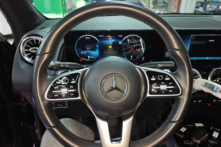 Used Mercedes-Benz GLB 2021 GLB 200 Dynamic Edition Steering Wheel
