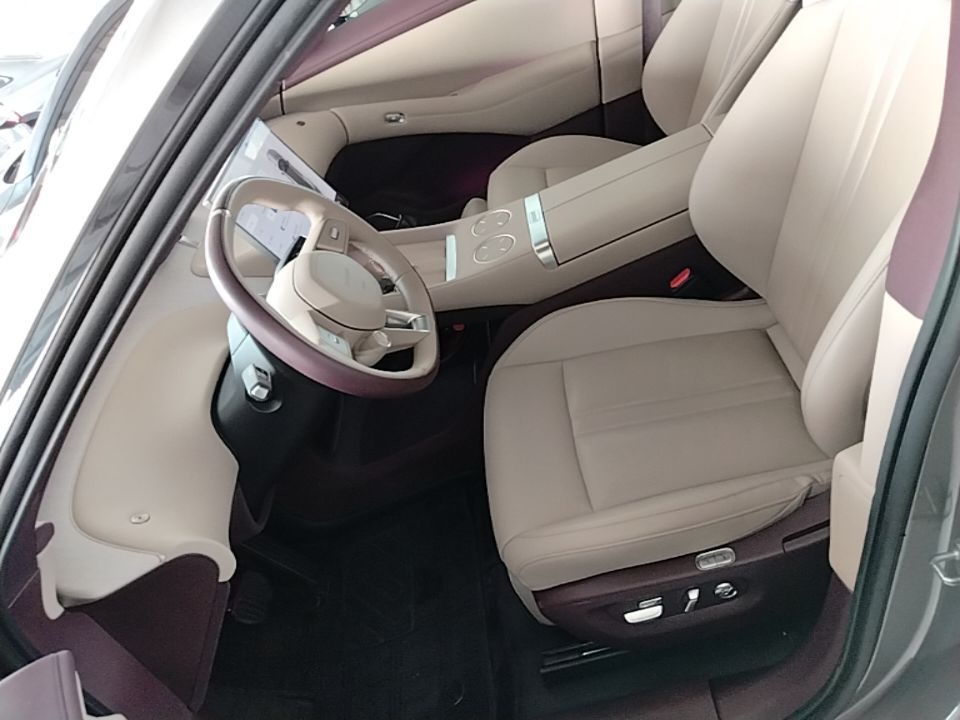 Xiaomi Auto YU7 2025 Ultra-Long Range Rear-Wheel Drive Version — снимка 17