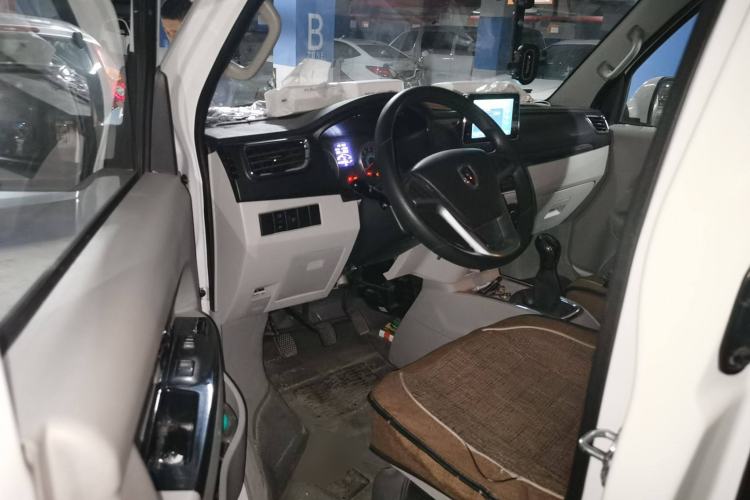 Used Jinbei New Hiace S 2023 1.5L Wealth Edition Van 2/5-Seater Air-Conditioned Model SWC15M
