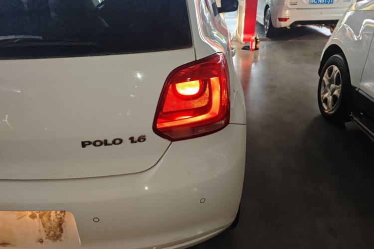 Used Volkswagen Polo 2013 1.6L Manual Comfort Edition
