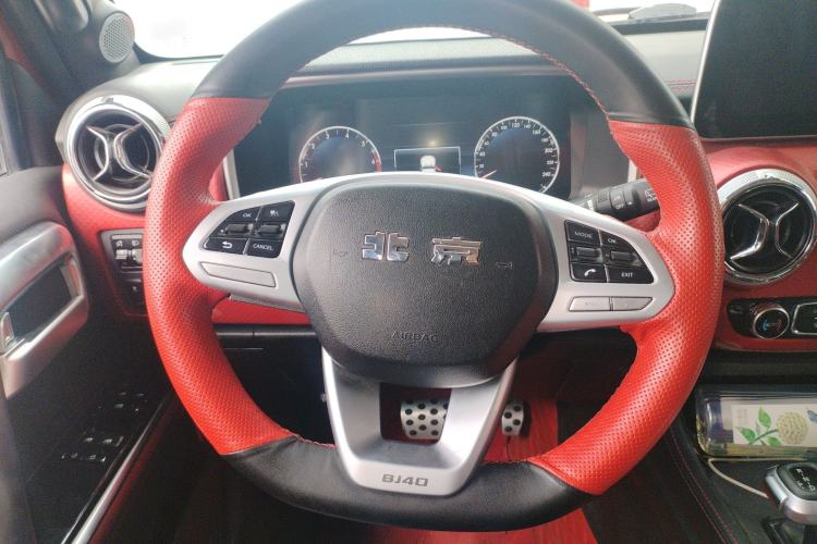 Used BAIC Off-Road BJ40 2020 2.0T Automatic Four-Wheel Drive Urban Hunter Edition Chivalrous Type Steering Wheel