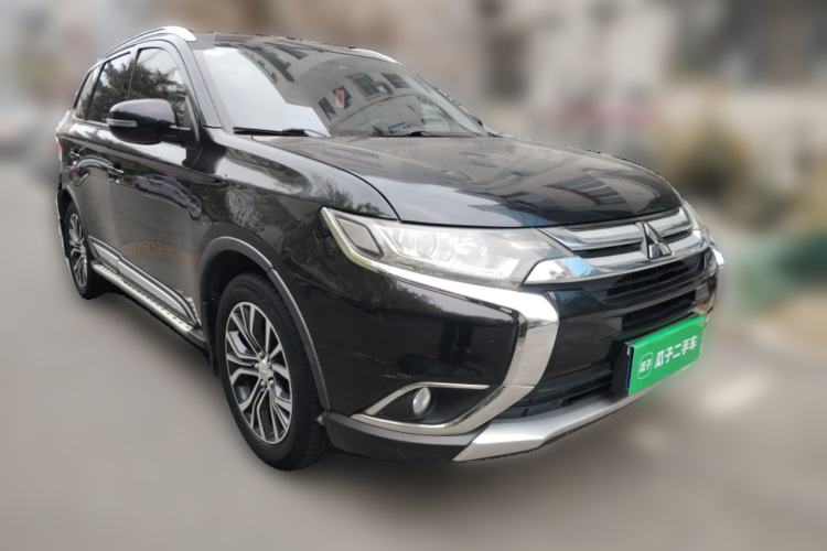 Used Mitsubishi Outlander 2018 2.0L Two-Wheel Drive Glory Edition 5 Seats