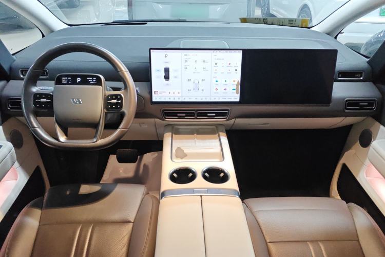 Used Li Auto MEGA 2024 Ultra Model
