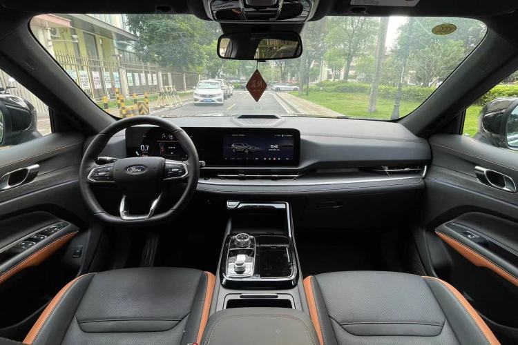 Used Ford Equator Sport 2025 EcoBoost 170 Prestige PLUS Interior 5