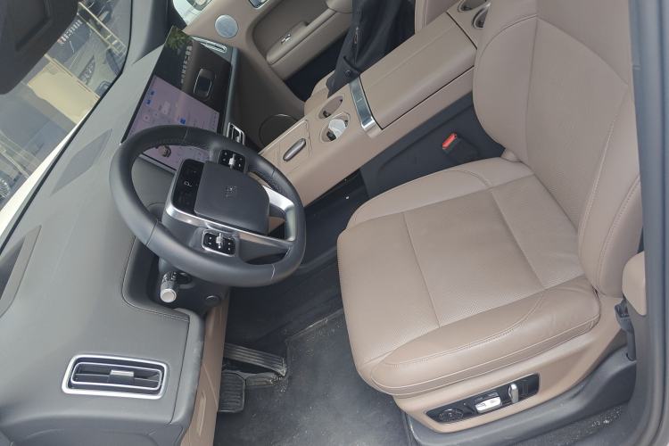 Used Li Auto L8 2025 Max Smart Refresh Edition
