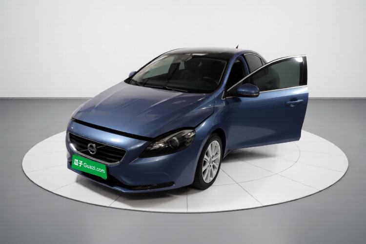 Used Volvo V40 2016 T4 Smart Luxury Edition