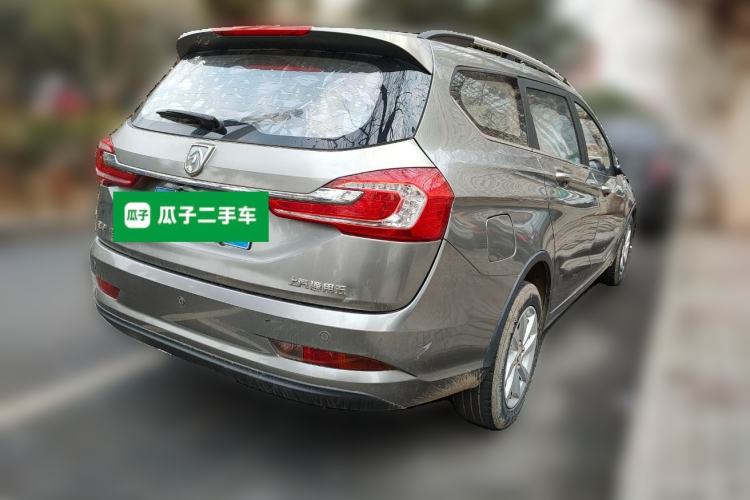 Used Baojun 310W 2017 1.5L Manual Fashion Model China V
