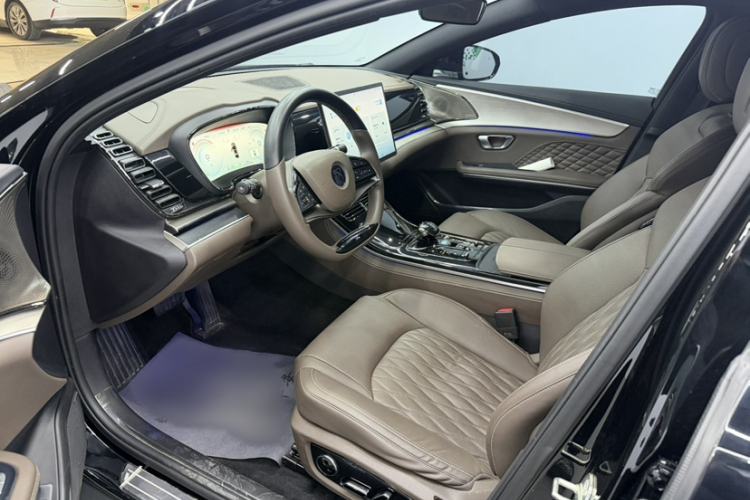 Used BYD Han 2023 EV Champion Edition 605KM Front-Drive Premium Model Interior 2