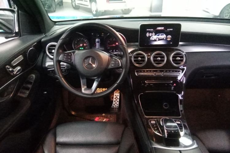 Used Mercedes-Benz GLC 2018 GLC 260 4MATIC Dynamic Edition
