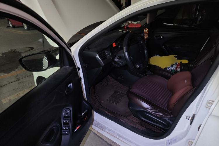 Used Citroen Elysee 2015 Qishang Edition 1.6L Automatic Fashion Model