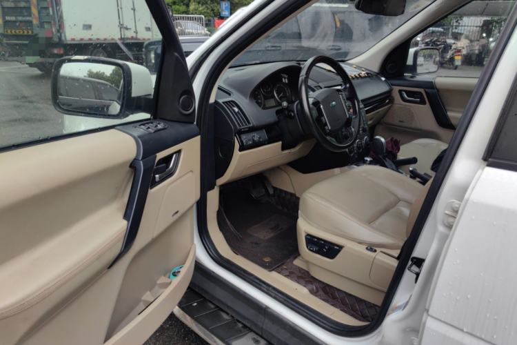 Used Land Rover Freelander 2 2011 3.2L i6 HSE Gasoline Edition