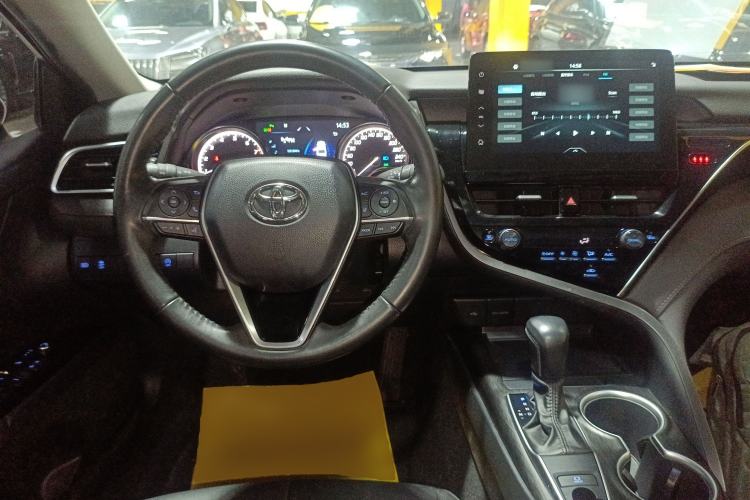 Used Toyota Camry 2021 2.0G Luxury Edition