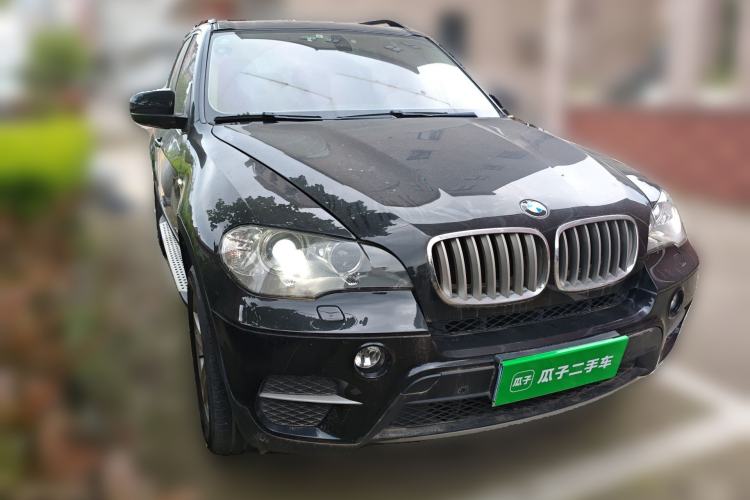 Used BMW X5 2013 xDrive35i Leading Model Front Right 45 Deg