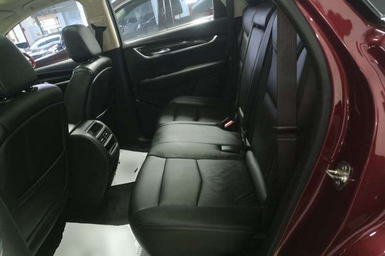 Used Cadillac XT5 2018 25T Luxury Model