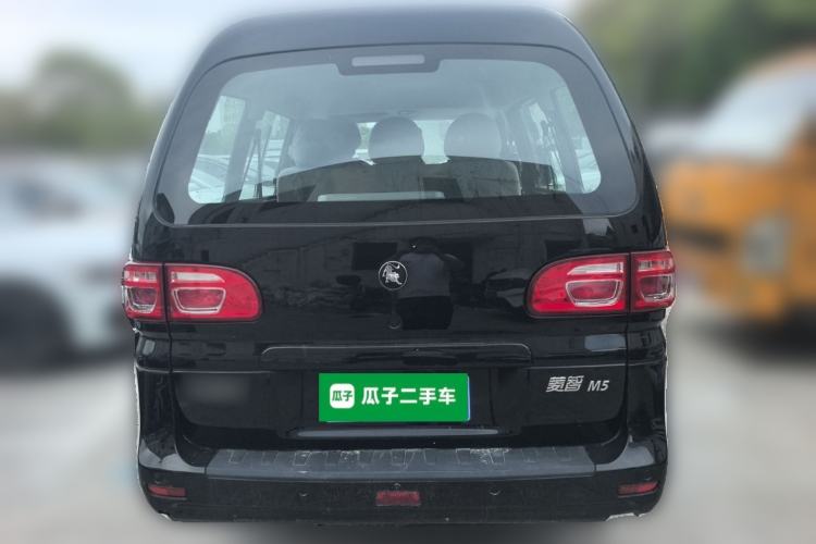 Used FORTHING Lingzhi 2023 M5 1.6L Practical Model 5 Seats