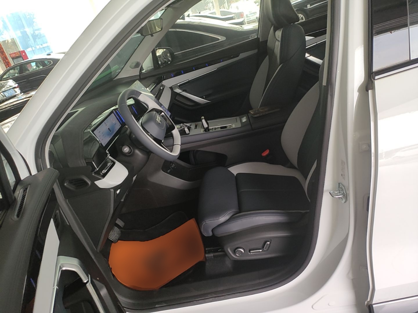 Geely Auto FX11 2024 1.5TD DCT Flagship Edition — снимка 17