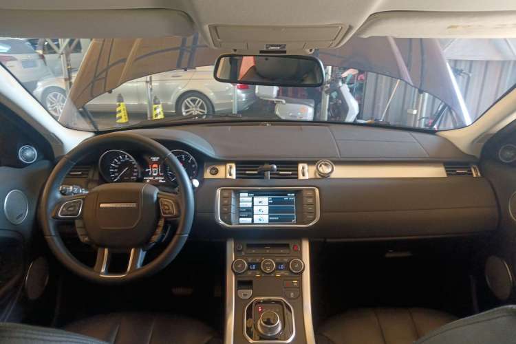 Used Land Rover Range Evoque 2014 2.0T 5-Door YAOZHEN Edition
