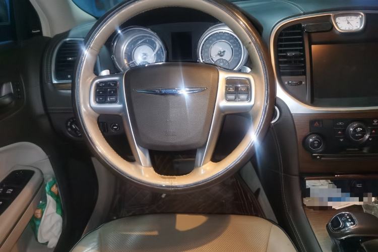 Used Chrysler 300C 2013 3.6L Premium Edition
