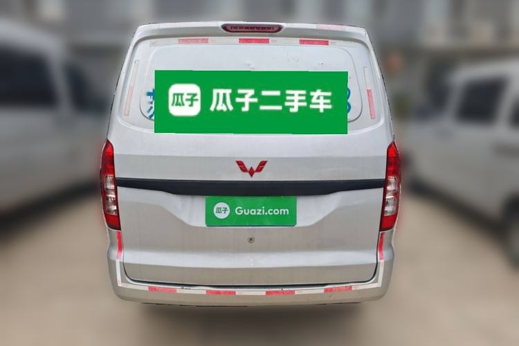 Used Wuling Hongguang V 2021 1.5L Jingqu Edition Enclosed-Window Vehicle LAR