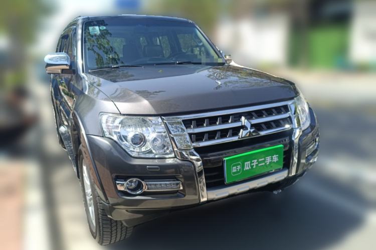 Used Mitsubishi Pajero 