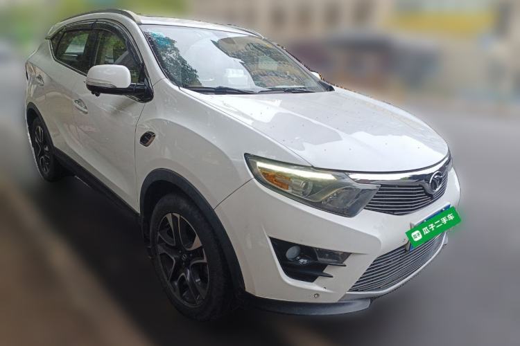 Used Soueast DX7 2016 1.5T Manual Triumph Edition Front Right 45 Deg