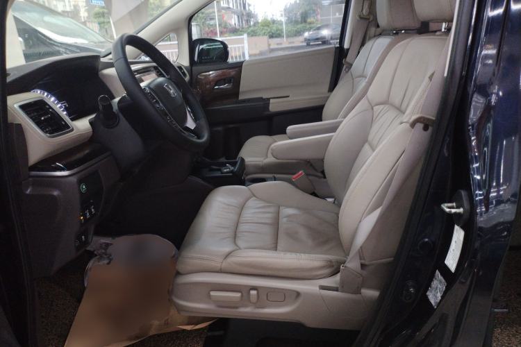 Used Honda Odyssey 2015 2.4L Luxury Edition
