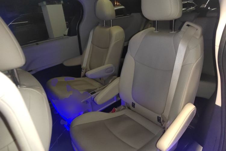 Used Toyota Granvia 2023 2.5L Hybrid Prestige PLUS Edition