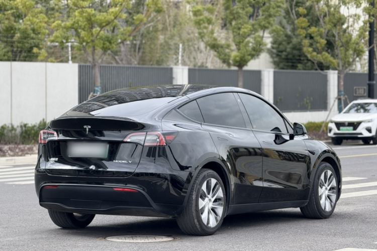 Used Tesla Model Y 2022 Long-Range All-Wheel-Drive Version Exterior 1